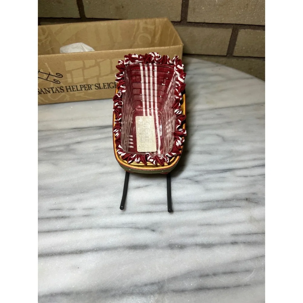 Longaberger Santas Helper Sleigh Basket 1999 Red Green Wrought Iron Runners Box